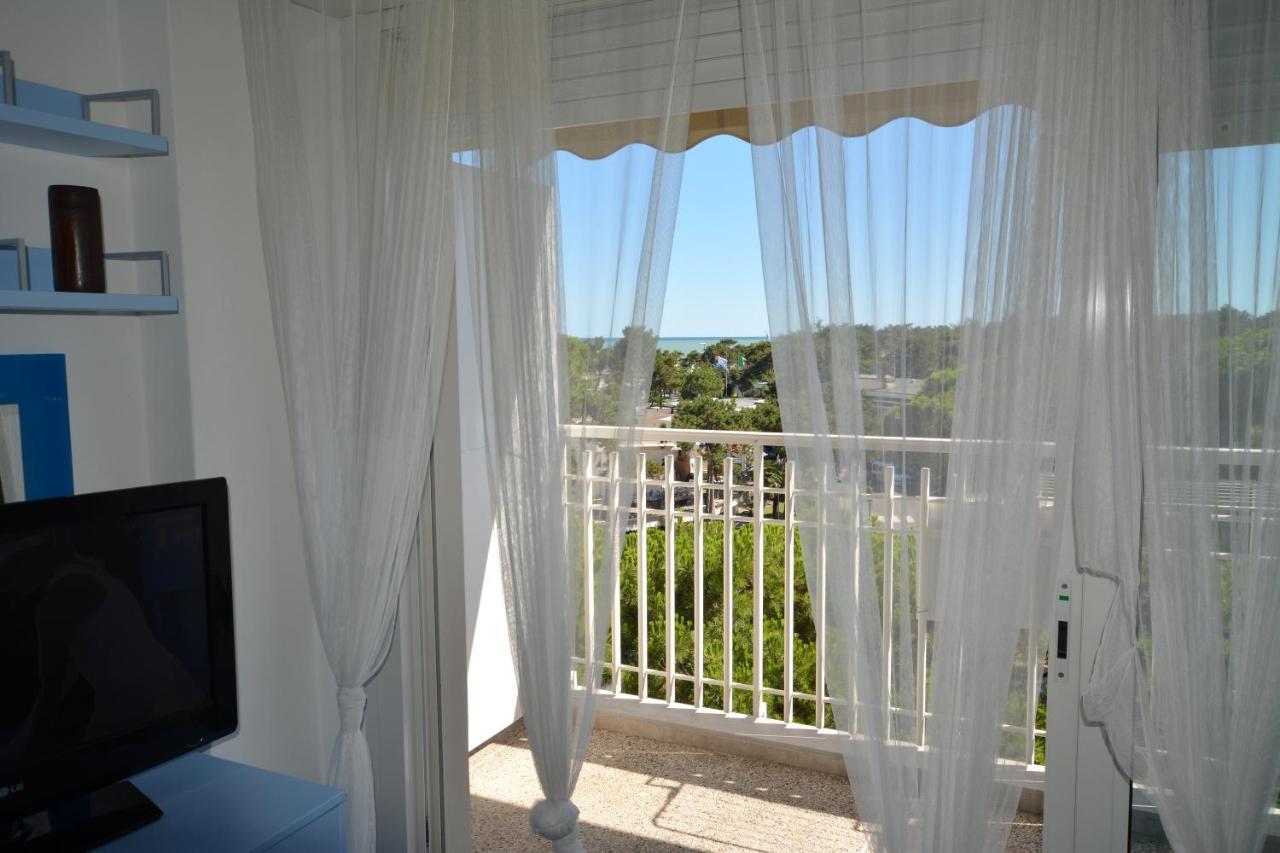 Lignano Pineta With Sea View Διαμέρισμα Λινιάνο Σαμπιαντόρο Εξωτερικό φωτογραφία